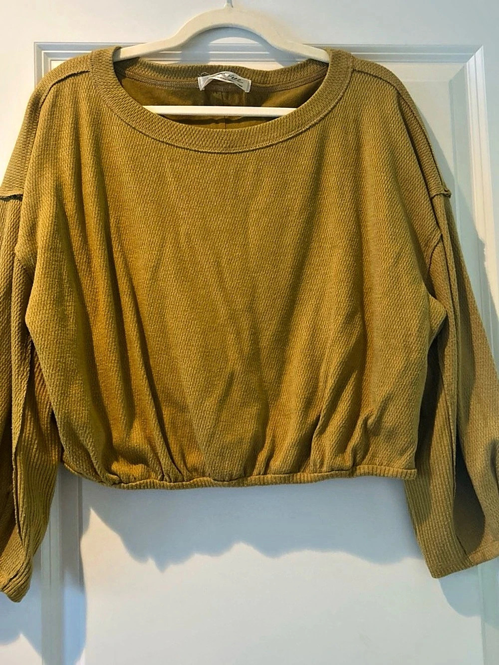 Cropped Long Sleeve Top in Yellow Like New